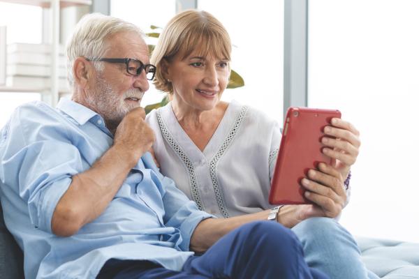 Wie mag de uitvaart regelen als er geen partner of kinderen zijn?